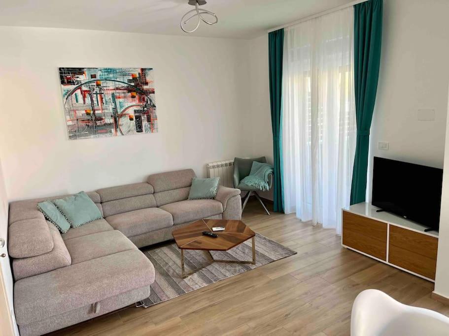 Vila “punkt” Pula